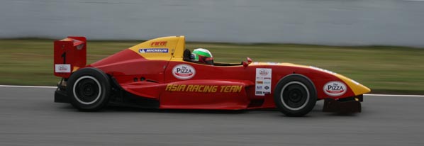 Sandy in Formula Renault at Zhuhai Circuit October 2009