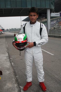 Sandy in Formula Renault at Zhuhai Circuit October 2009