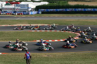 Sandy leding the Bridgestone Final to start